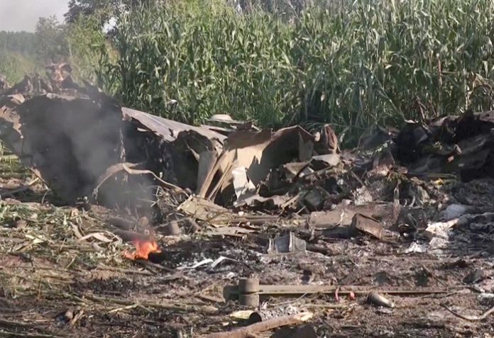 Accidente de avión de carga ucraniano dejó ocho muertos en Grecia