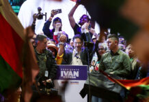 Critican a cepeda por evento de campaña, pese a restricción de actos públicos
