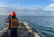 Menor de edad se metió al mar y se encuentra desaparecido