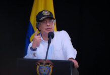 Petro eleva el tono contra magistrado y Asofondos