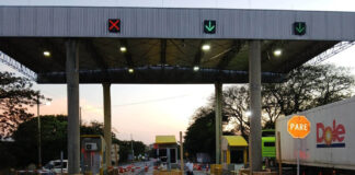 Gobierno pausa cobro obligatorio para transitar en vías del país