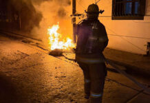 Falla eléctrica generó incendio y causó pánico en el Centro Histórico