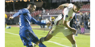 Millonarios sumó en Brasil y mantiene la ilusión