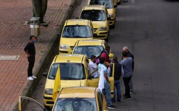 Gobierno publica decreto que busca modernizar el servicio de taxi