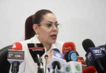 Confusión por auto que ordena suspender a Petro por participar en política