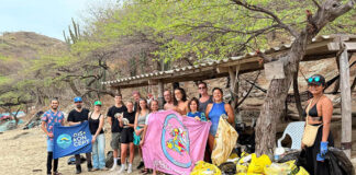 Extrajeron 418 kg de basuras del fondo marino de Taganga y playa Genemaka