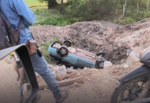 Conductor de carro perdió el control y sufrió volcamiento