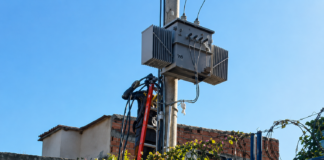 Inició instalación de cableado para reparar motobomba en el Corredor Universitario