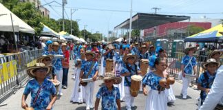 Con más de 200 comparsas, arrancó el gran desfile folclórico de las Fiestas del Mar en Santa Marta