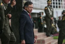 Petro asegura que viaja a Cuba para oponerse a una guerra en el Caribe
