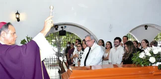 Solidaridad y sentido adiós para la educadora Fidelina Díaz de Cortés