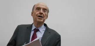«Dejó las armas, pero nunca se desmovilizó”: excanciller Leyva a Petro