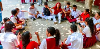 Alcaldía impulsa la educación con incentivos a estudiantes