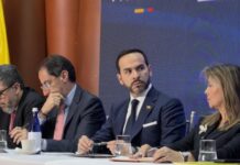 El crítico balance de la era Petro que denuncia el ‘libro de la verdad’ elaborado por el gobierno de De La Espriella