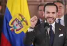 Carlos Suárez habló de su futuro junto a De la Espriella: esto busca el estratega