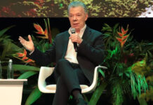 “Los invito a subirse a este barco y remar juntos”: Santos pide defender el acuerdo de paz