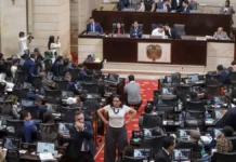 Levantan sesión de comisiones económicas por ausencia de ministros en debate del Presupuesto 2027