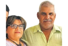 Pareja de esposos murió al estrellarse en una moto