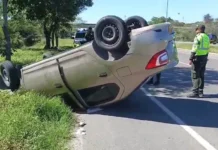 Carro terminó volcado en la Ye de Ciénaga