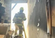 Voraz incendio dejó a familia en la calle en San Fernando